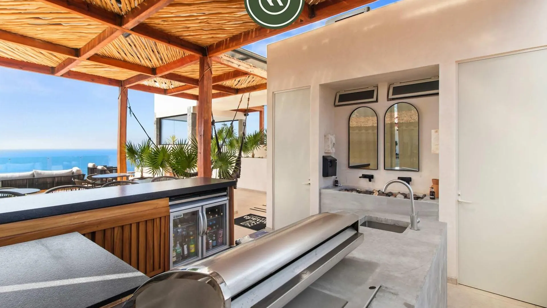 Luxury Oceanview Condo - Rooftop Pool - Downtown بويرتو فالارتا 0*,