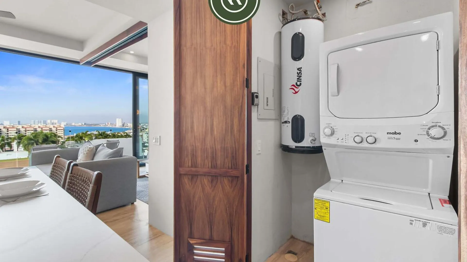 شقة Luxury Oceanview Condo - Rooftop Pool - Downtown بويرتو فالارتا المكسيك