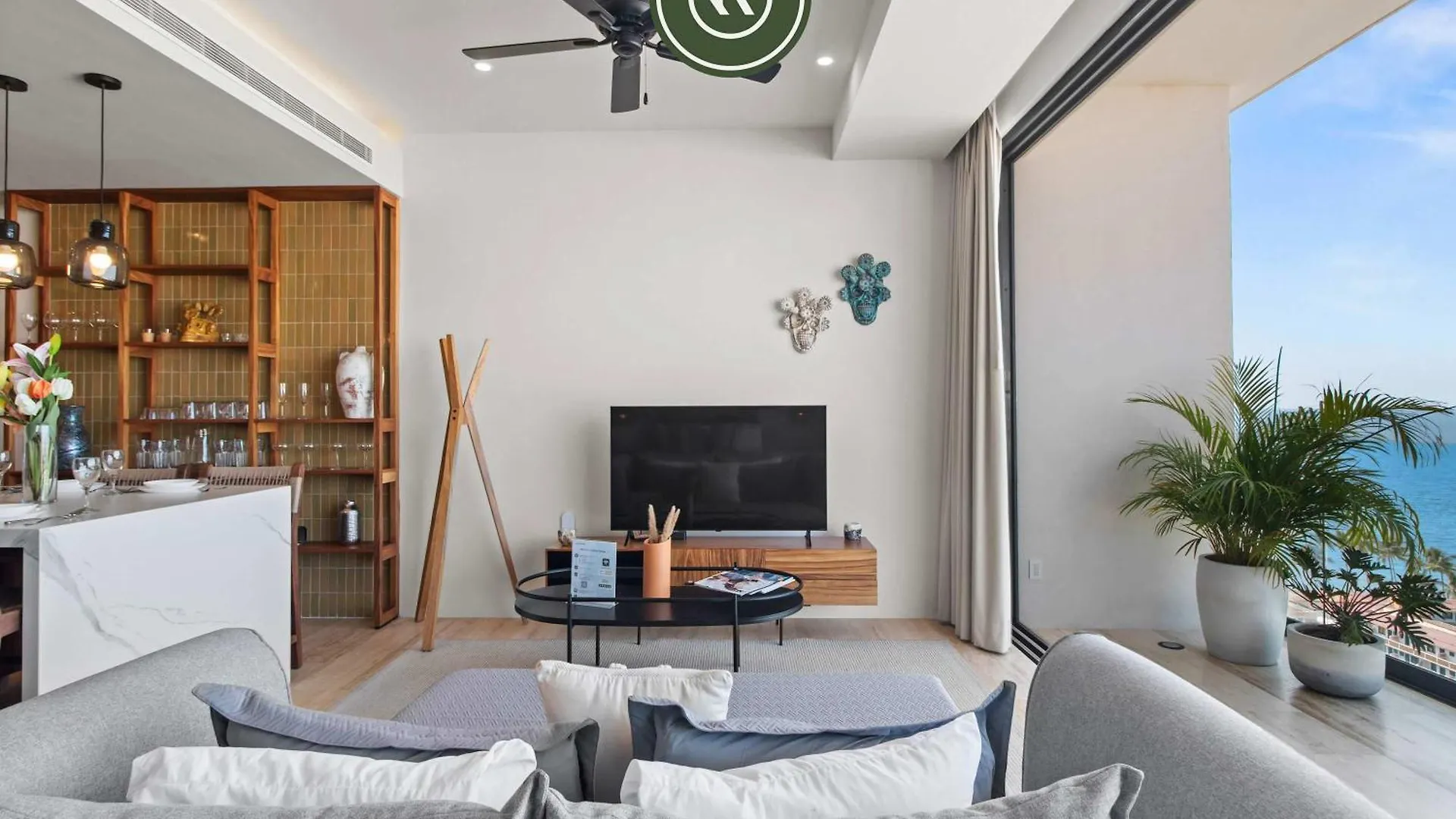 Luxury Oceanview Condo - Rooftop Pool - Downtown بويرتو فالارتا 0*,
