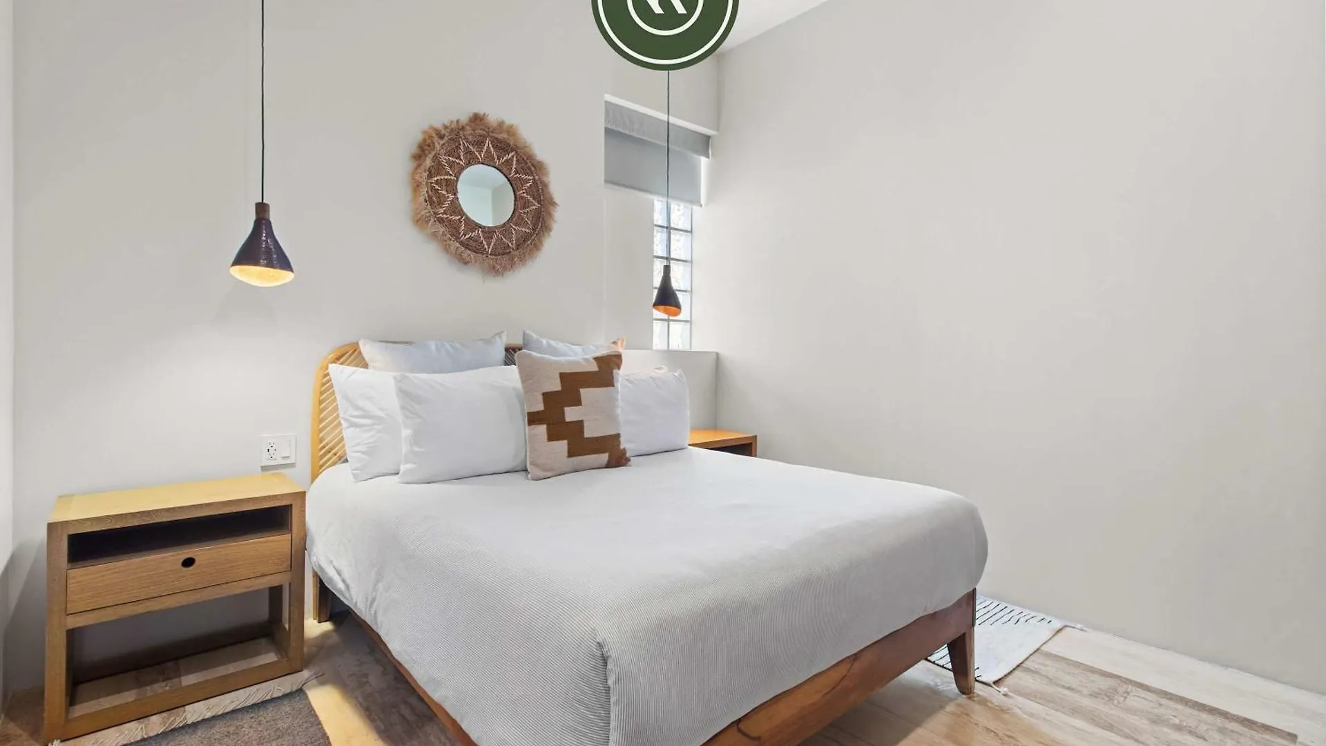 Luxury Oceanview Condo - Rooftop Pool - Downtown بويرتو فالارتا المكسيك