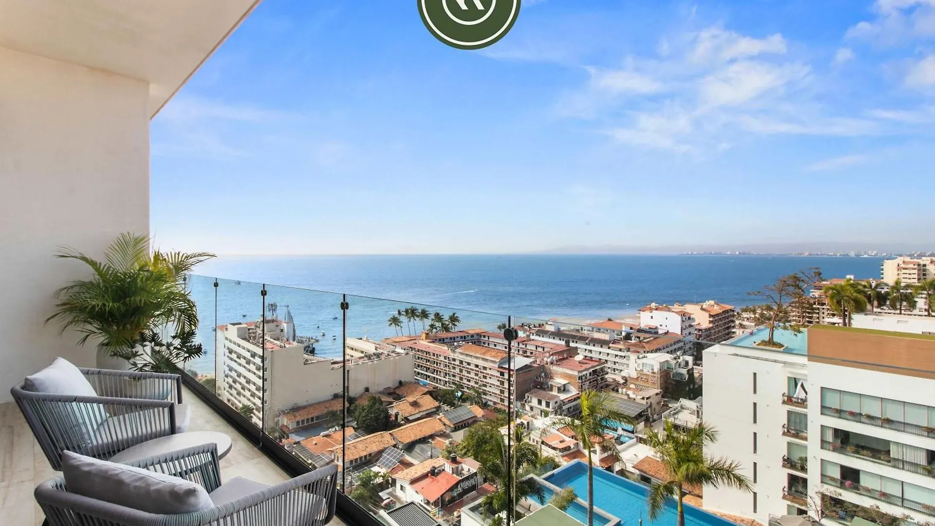 شقة Luxury Oceanview Condo - Rooftop Pool - Downtown بويرتو فالارتا المكسيك
