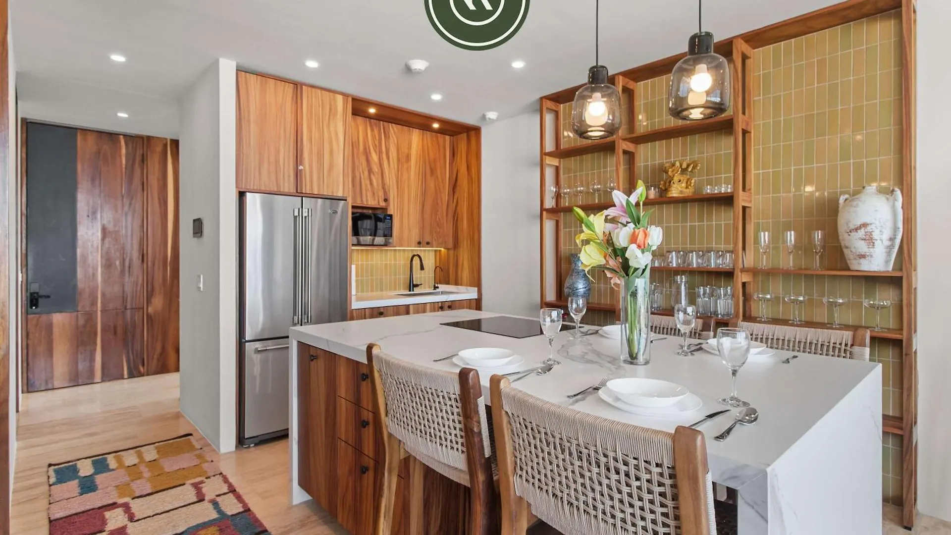 Luxury Oceanview Condo - Rooftop Pool - Downtown بويرتو فالارتا