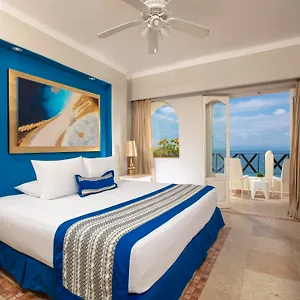 ホテル Blue Chairs Beachfront - Adults Only, プエルトバラータ