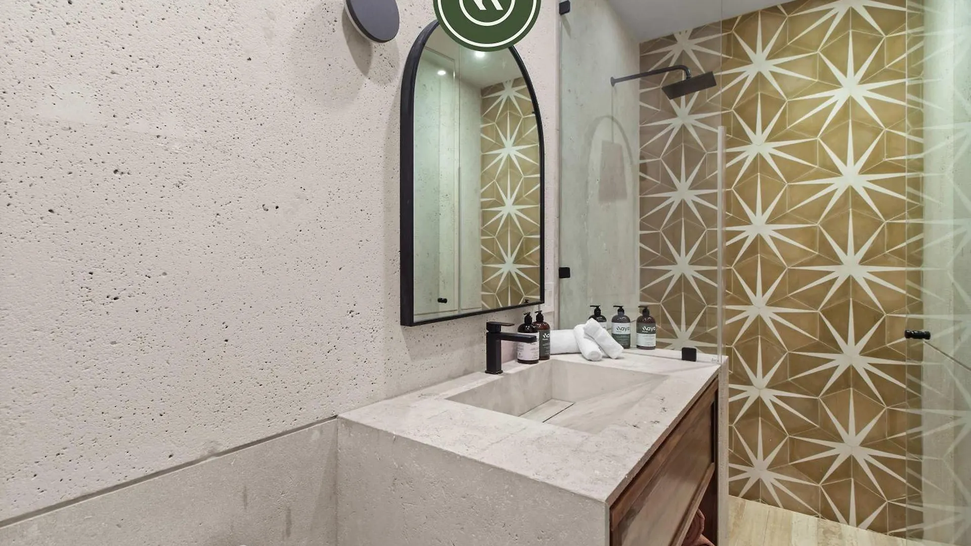 Luxury Oceanview Condo - Rooftop Pool - Downtown Puerto Vallarta Mexico
