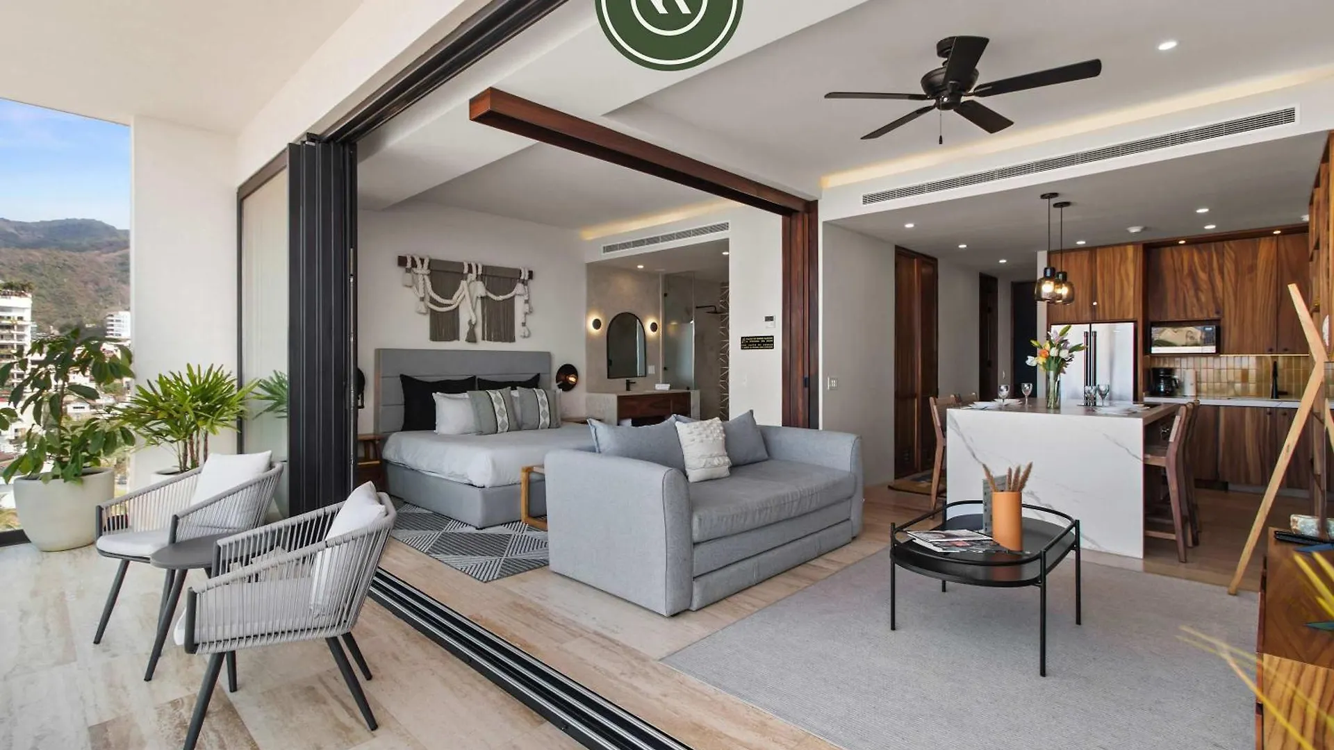 Luxury Oceanview Condo - Rooftop Pool - Downtown Puerto Vallarta 0*,  Mexico