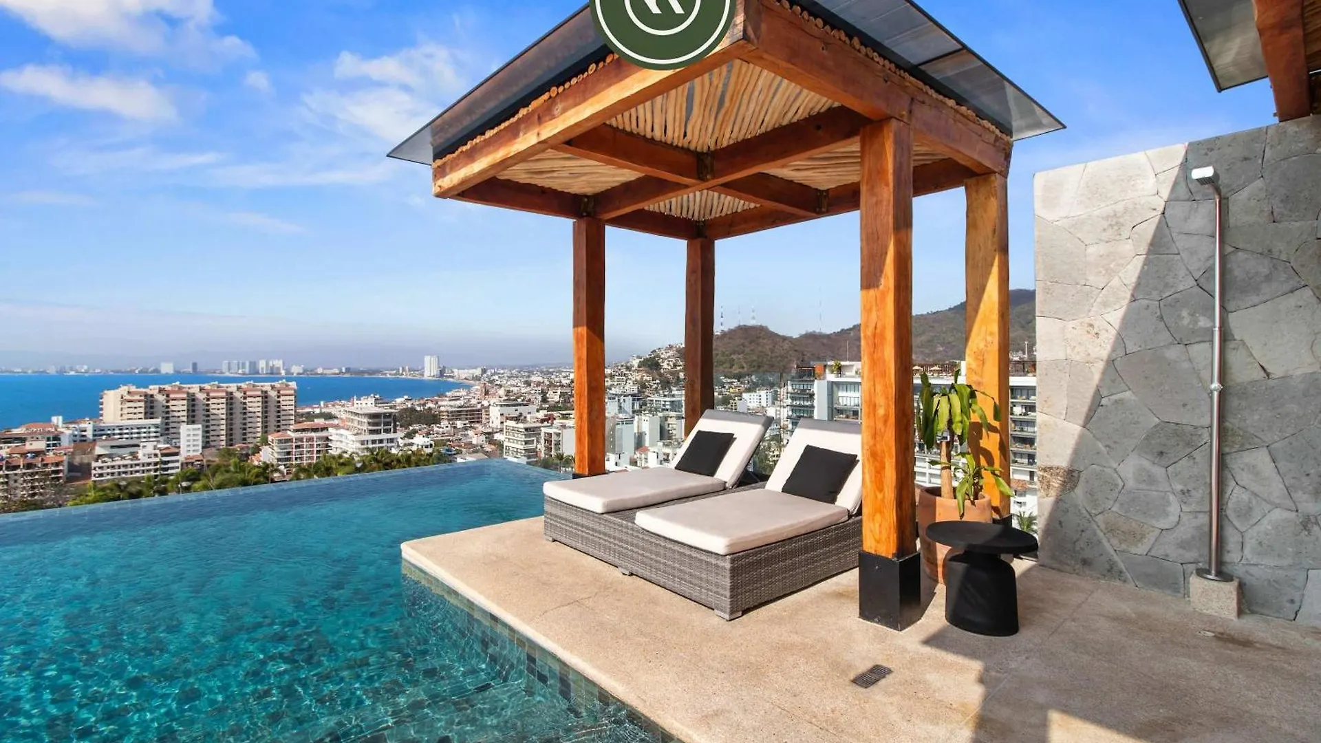 Luxury Oceanview Condo - Rooftop Pool - Downtown Puerto Vallarta 0*,